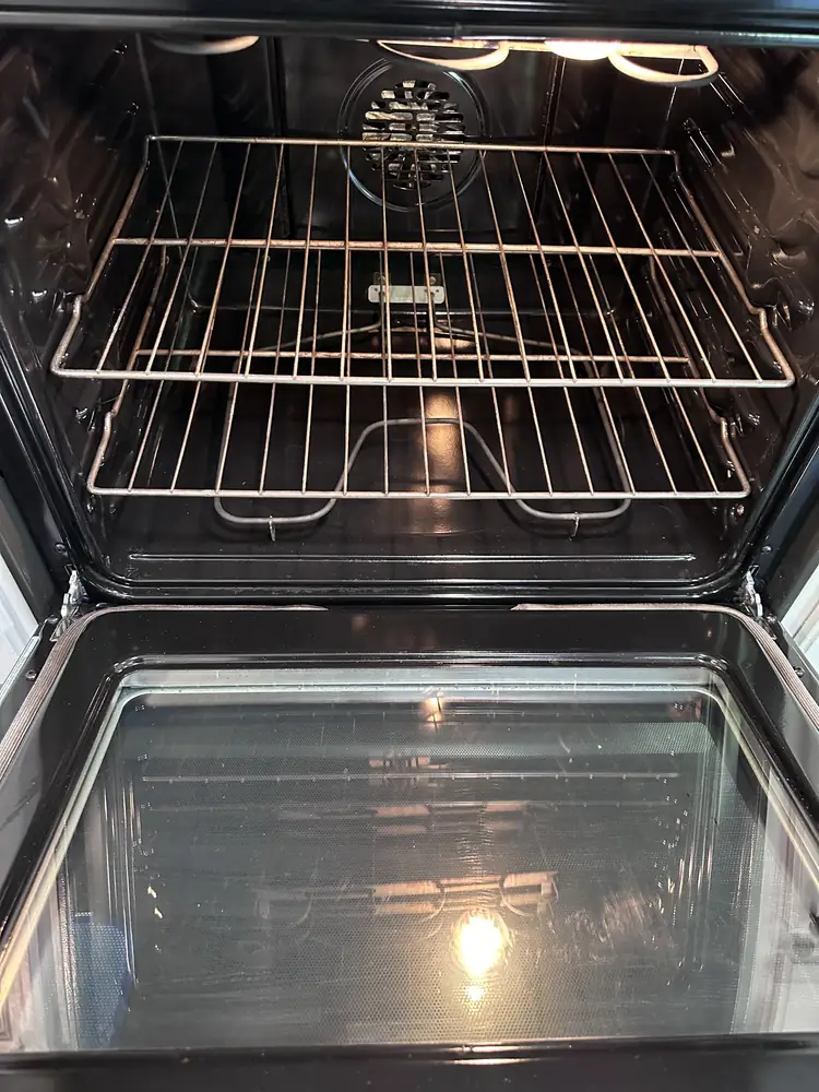 Oven interior after deep cleaning by AngeleSelegna in Seattle