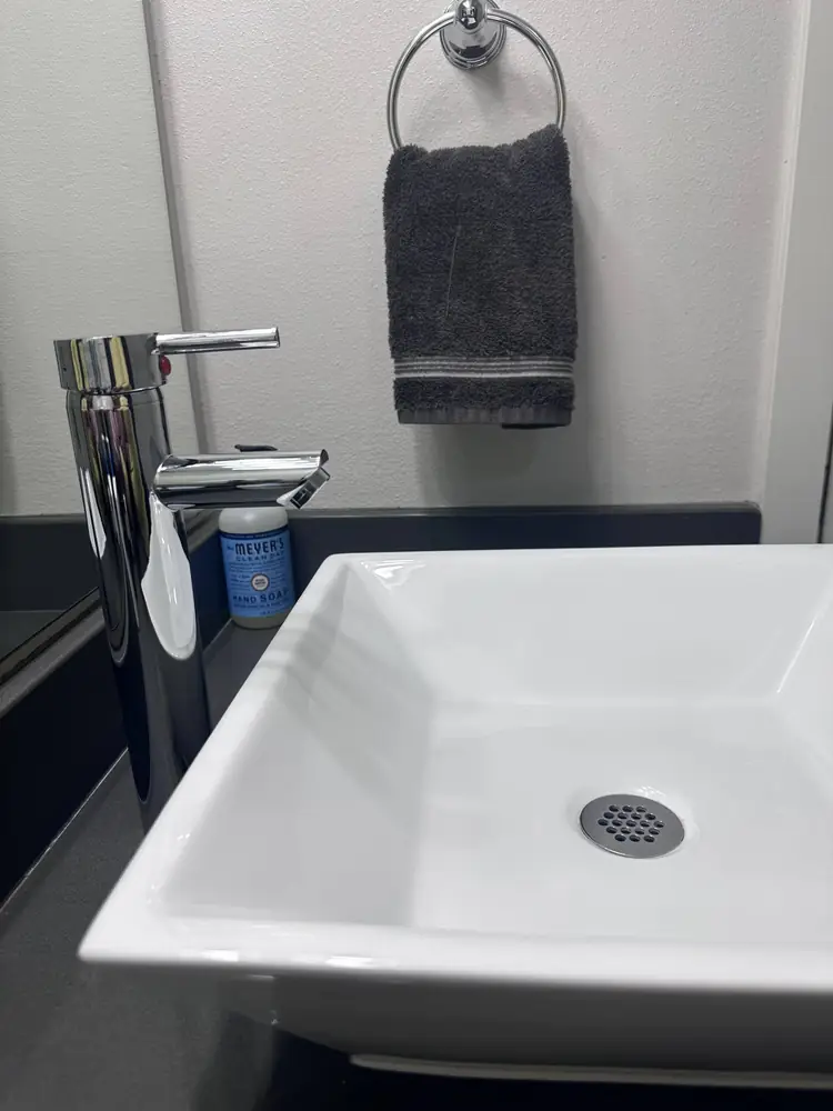 Clean bathroom sink